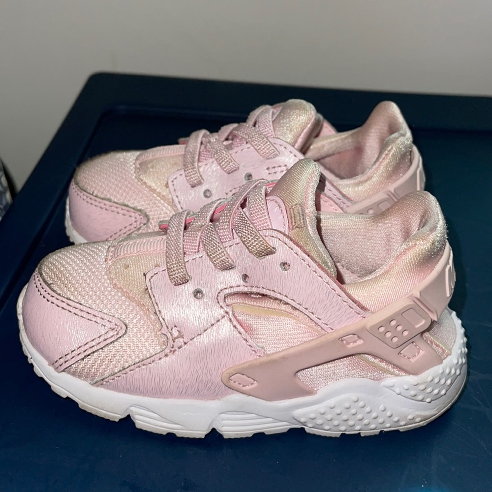 Toddler shoes